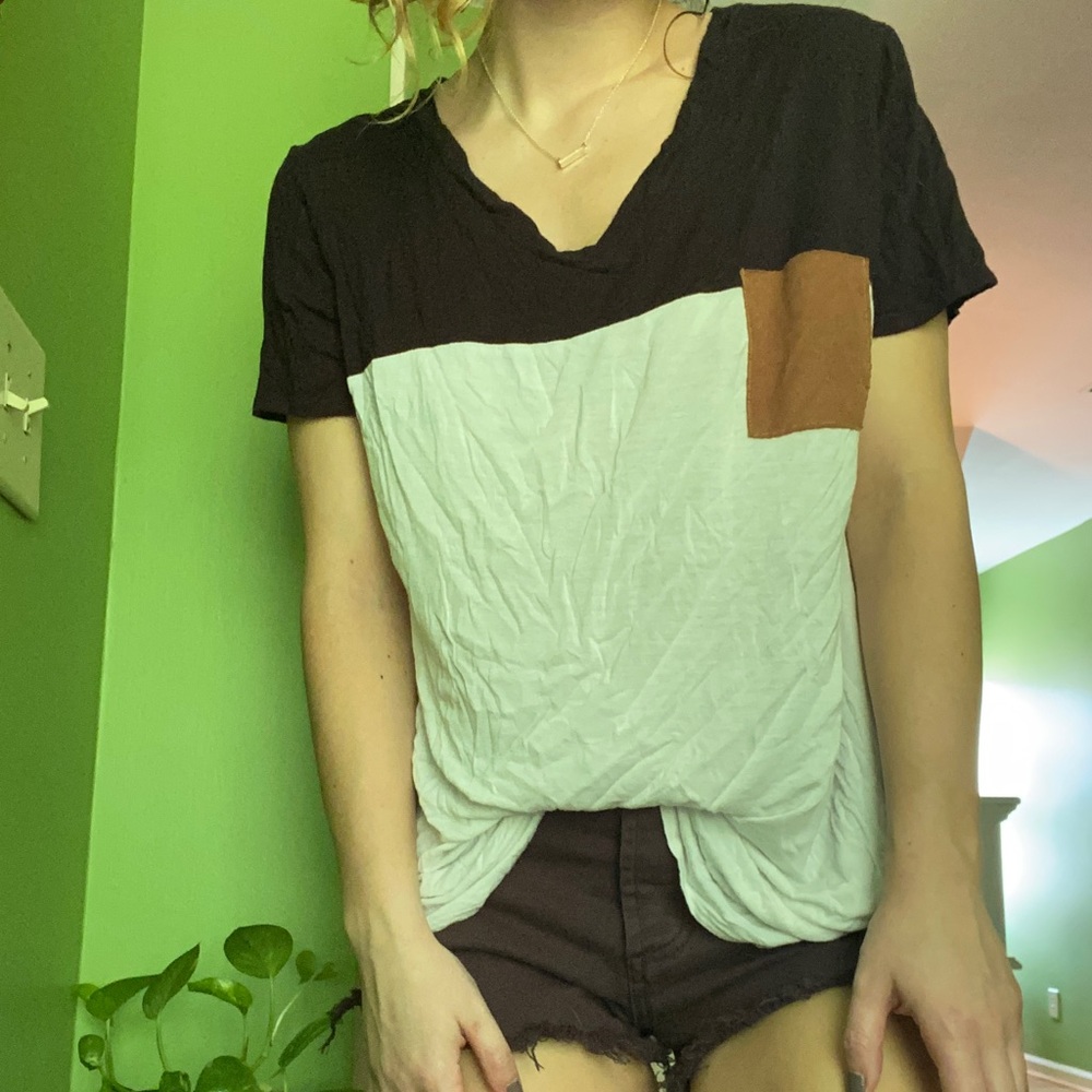Large Black Flowy V-Neck Tee